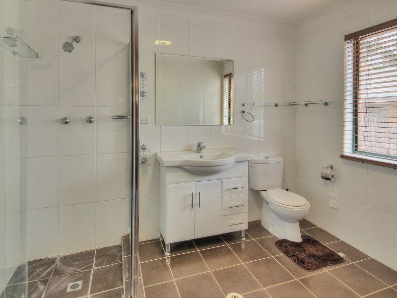 37 Haldham Crescent, Regents Park QLD 4118