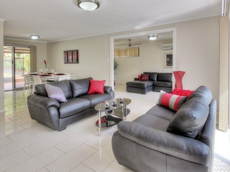 40 Highcrest Drive, Browns Plains QLD 4118