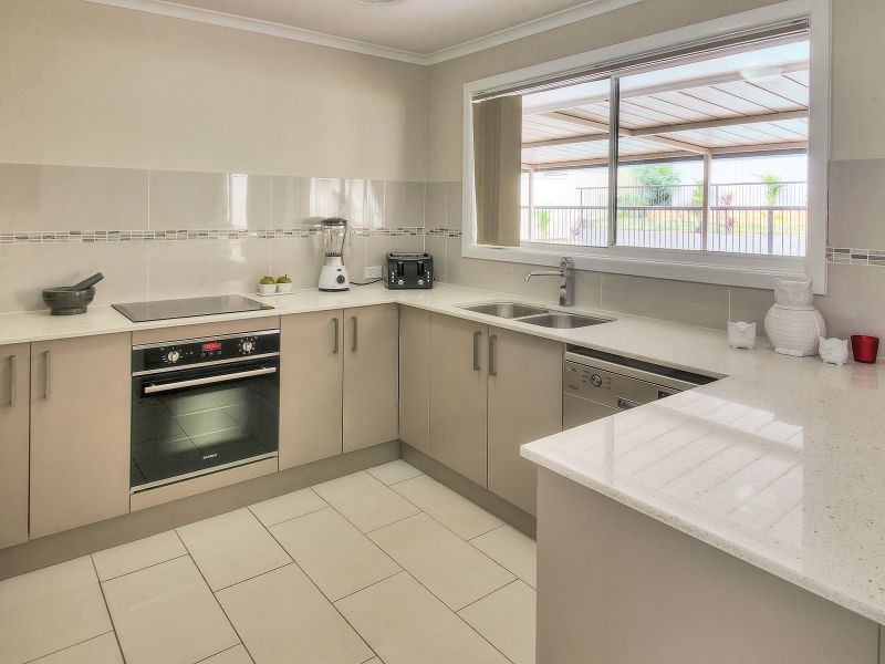 40 Highcrest Drive, Browns Plains QLD 4118