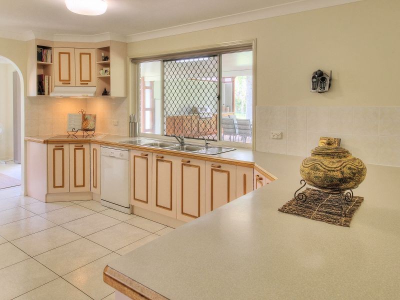 110 – 112 Eildon Close, Munruben QLD 4125