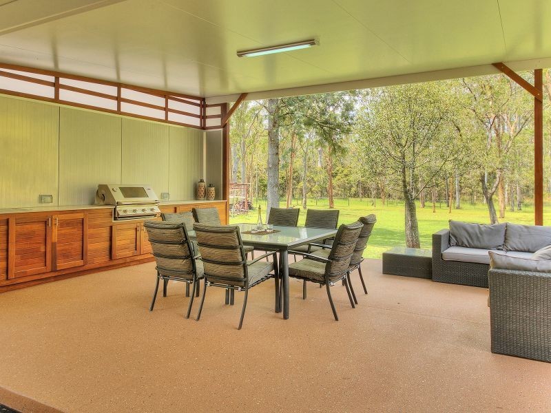 110 – 112 Eildon Close, Munruben QLD 4125
