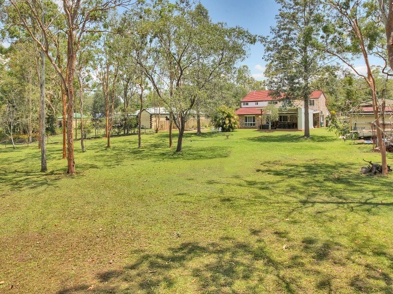 110 – 112 Eildon Close, Munruben QLD 4125