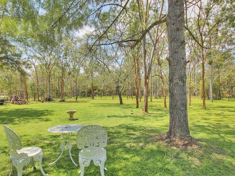 110 – 112 Eildon Close, Munruben QLD 4125