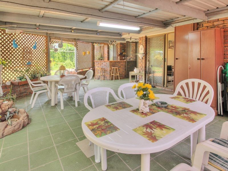 17 Parkroyal Crescent, Regents Park QLD 4118