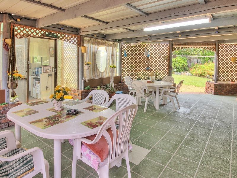 17 Parkroyal Crescent, Regents Park QLD 4118