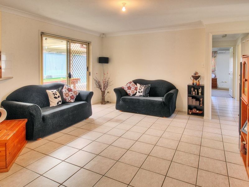 3 Conferta Place, Regents Park QLD 4118