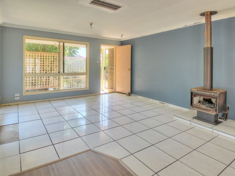 47 Gordonia Drive, Regents Park QLD 4118