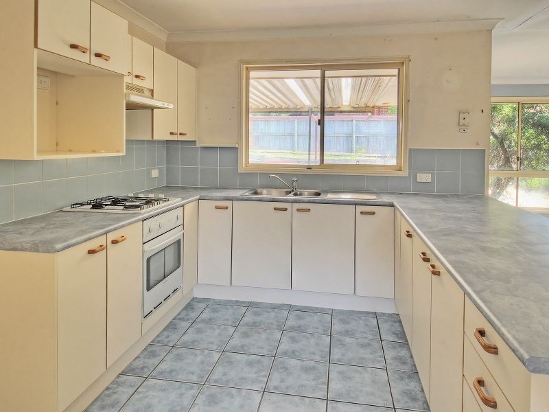 47 Gordonia Drive, Regents Park QLD 4118