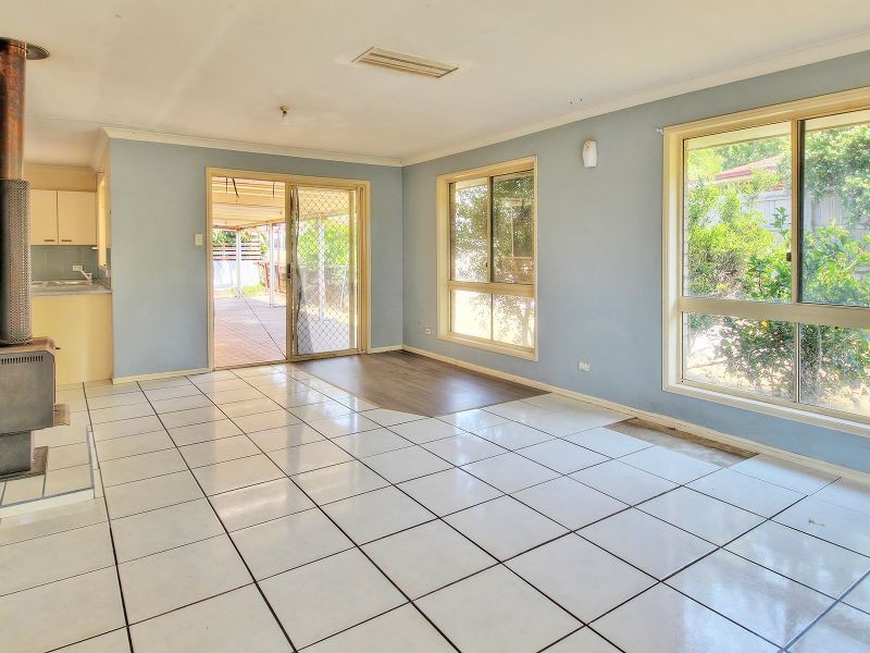 47 Gordonia Drive, Regents Park QLD 4118
