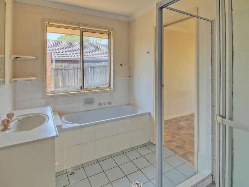47 Gordonia Drive, Regents Park QLD 4118