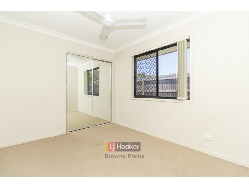 4 Lachlan Lane, Hillcrest QLD 4118