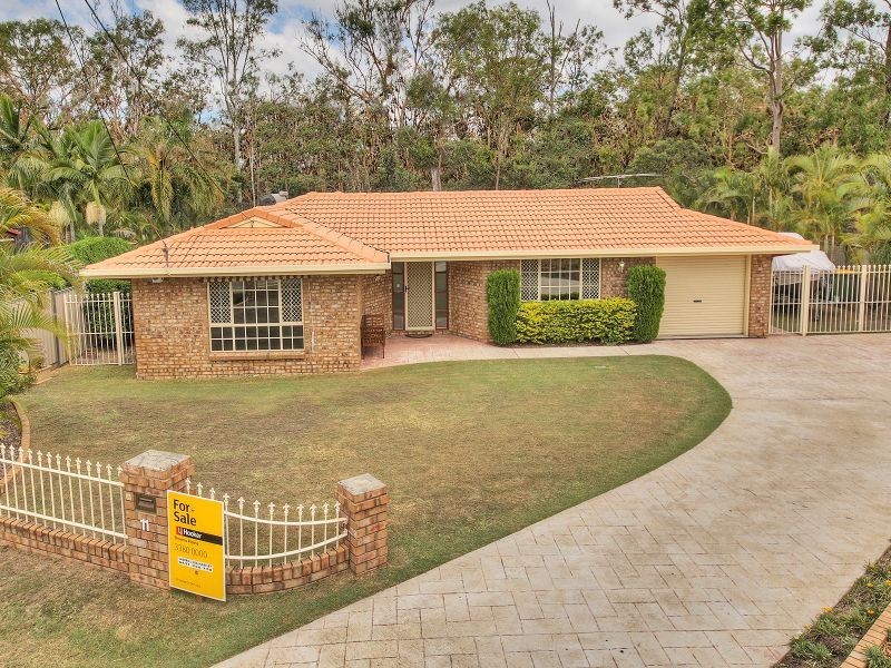 11 Calluna Court, Regents Park QLD 4118