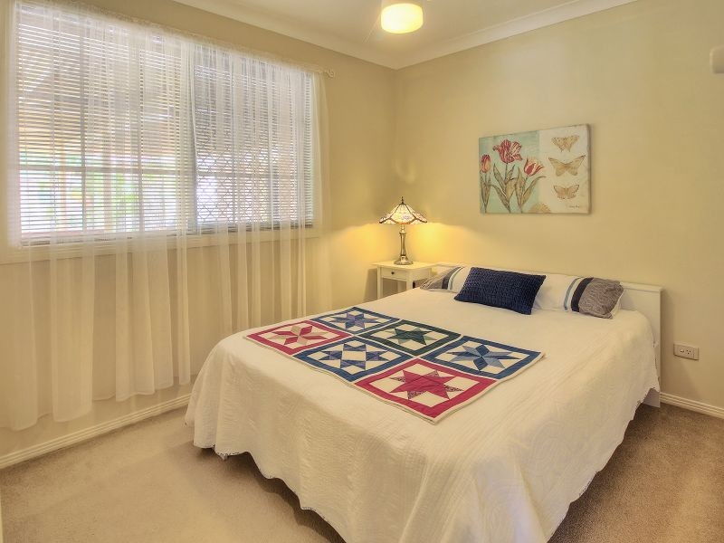 11 Calluna Court, Regents Park QLD 4118