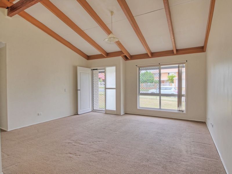 32 Vergulde Road, Regents Park QLD 4118