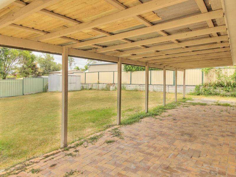 32 Vergulde Road, Regents Park QLD 4118