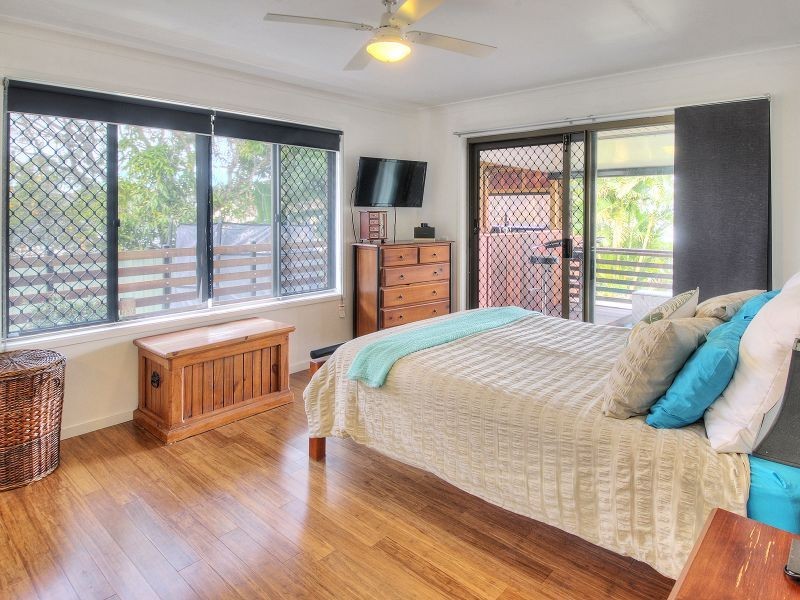 5 Bonhill Court, Hillcrest QLD 4118