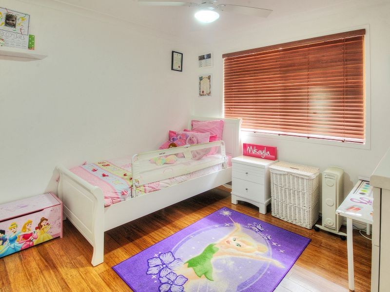 5 Bonhill Court, Hillcrest QLD 4118