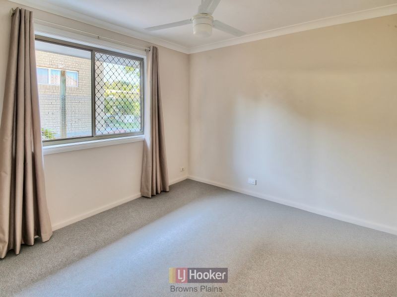 11 Whitcomb Street, Hillcrest QLD 4118