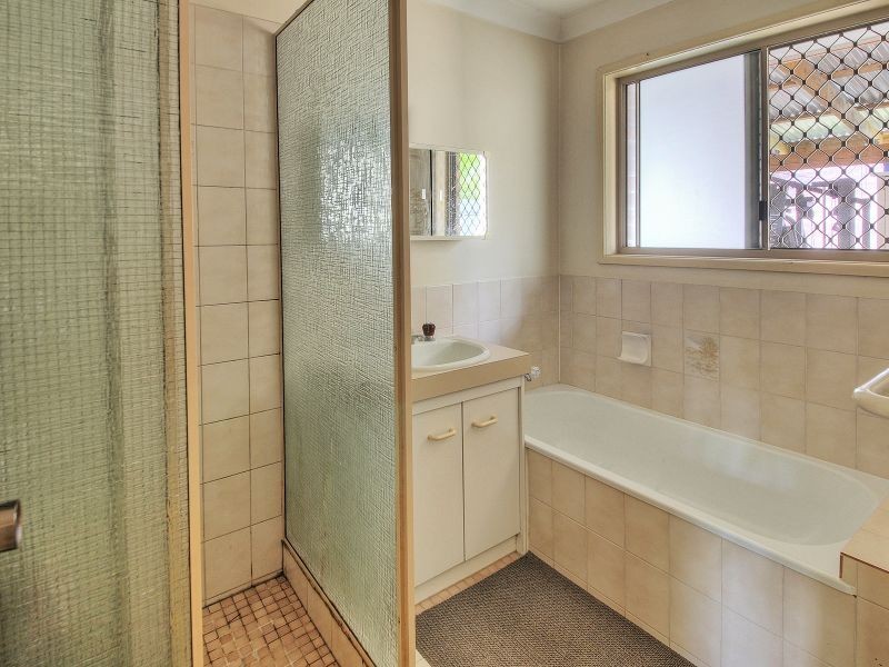 28 Brett Avenue, Browns Plains QLD 4118