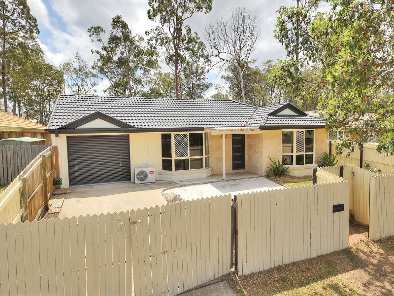 16 Isaac Court, Hillcrest QLD 4118