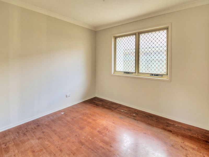 16 Isaac Court, Hillcrest QLD 4118