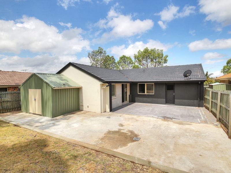 16 Isaac Court, Hillcrest QLD 4118