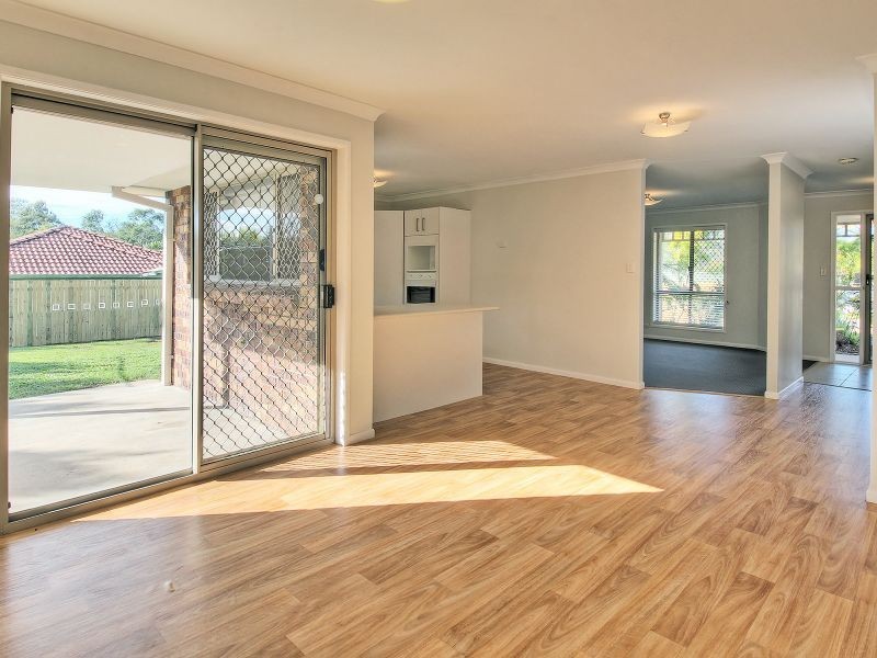 8 Ferndale Street, Boronia Heights QLD 4124