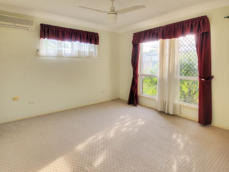 42 Colisa Crescent, Regents Park QLD 4118