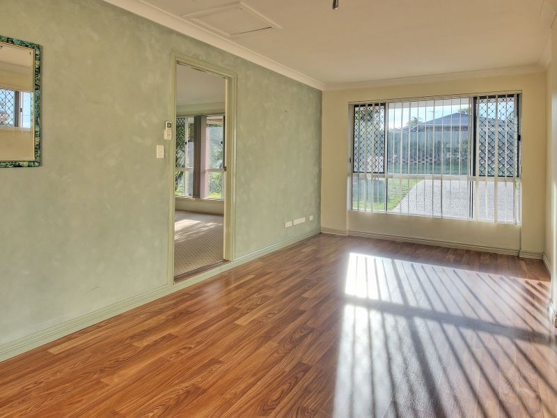 42 Colisa Crescent, Regents Park QLD 4118