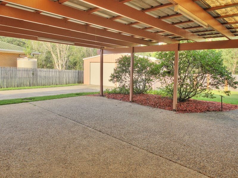 42 Colisa Crescent, Regents Park QLD 4118