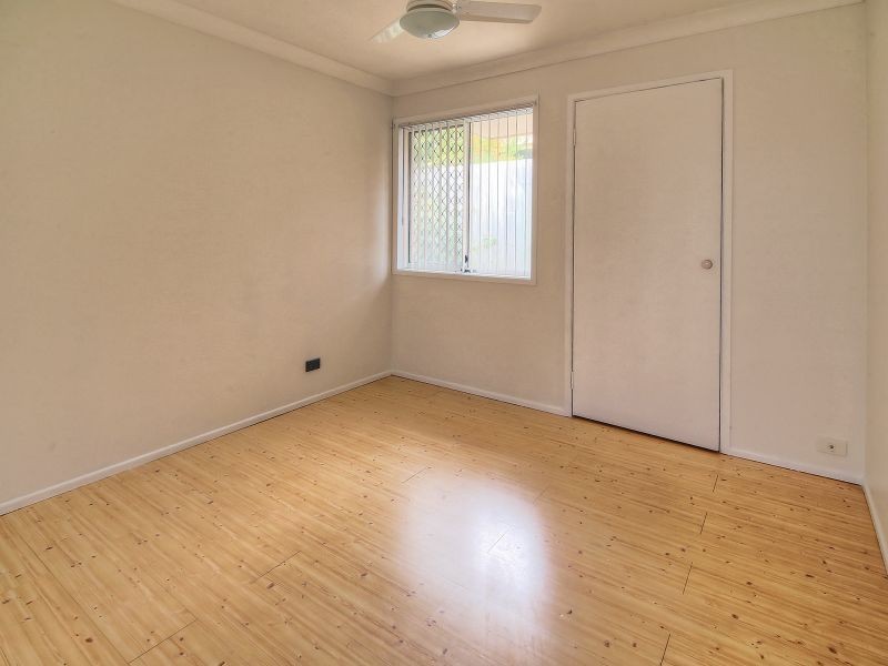 30 Owens Crescent, Regents Park QLD 4118