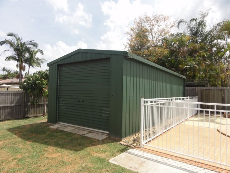 30 Owens Crescent, Regents Park QLD 4118