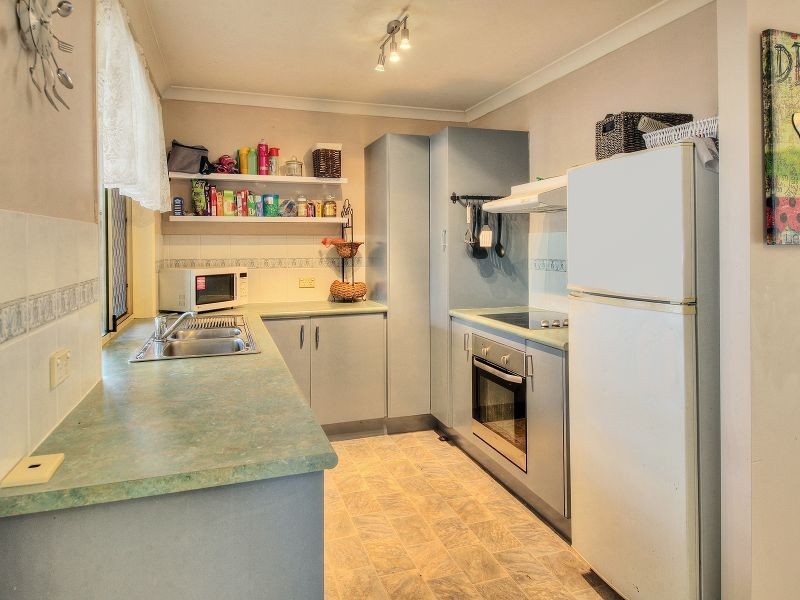 16 Park Close, Hillcrest QLD 4118