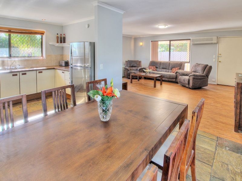 14 Carlos Street, Hillcrest QLD 4118