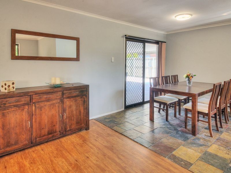 14 Carlos Street, Hillcrest QLD 4118