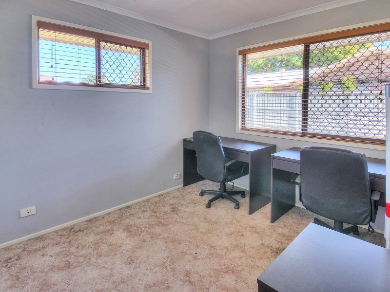 14 Carlos Street, Hillcrest QLD 4118