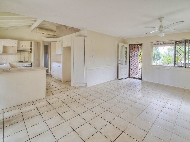 5 Oak Avenue, Browns Plains QLD 4118