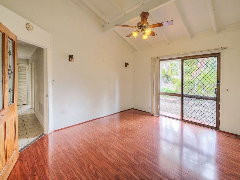 5 Oak Avenue, Browns Plains QLD 4118