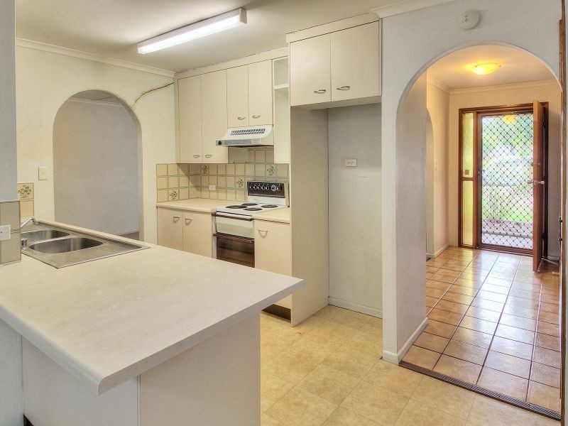 19 Emerald Drive, Regents Park QLD 4118