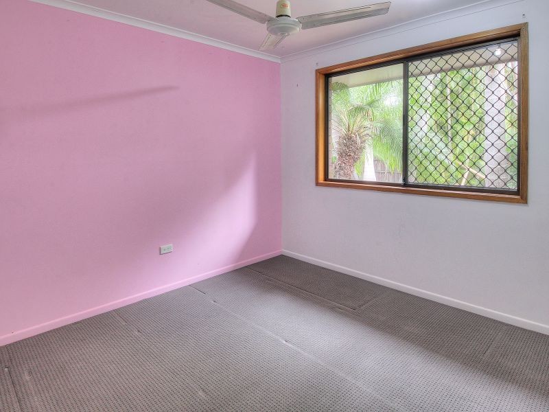 19 Emerald Drive, Regents Park QLD 4118