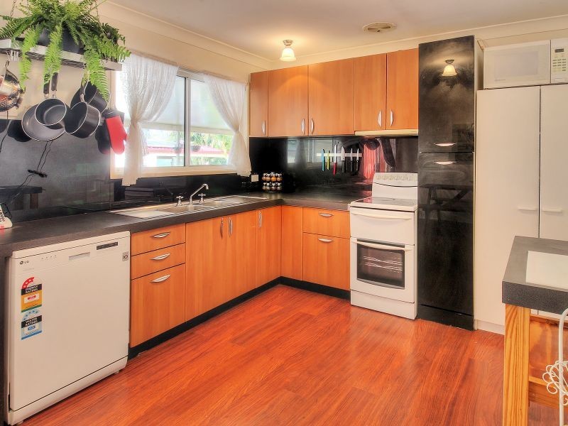 12 Dombeyah Street, Crestmead QLD 4132