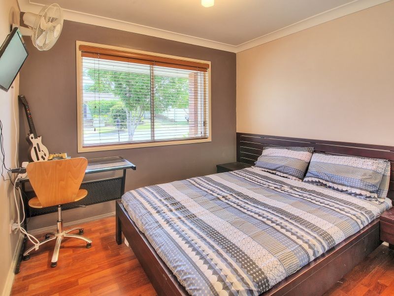 12 Dombeyah Street, Crestmead QLD 4132