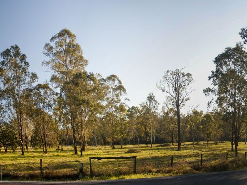 1693 Chambers Flat Road, Munruben QLD 4125