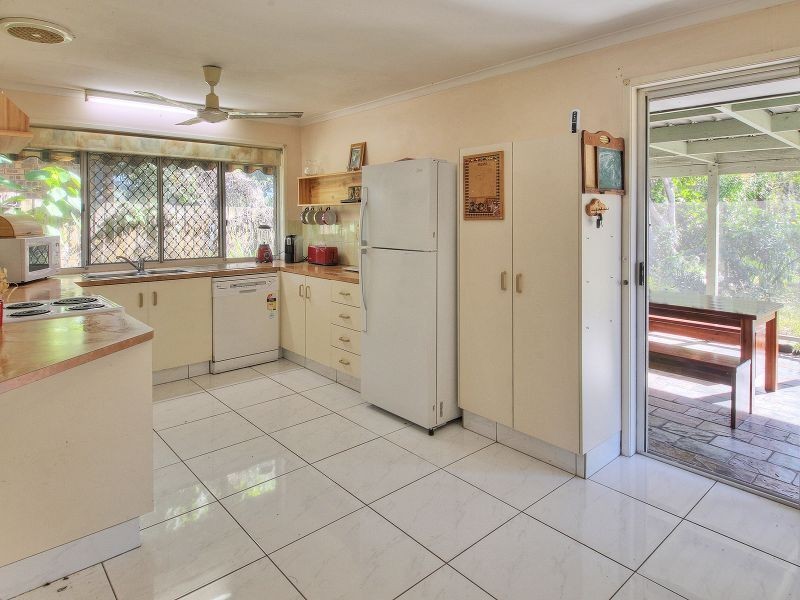 23 Sweetgum Street, Hillcrest QLD 4118