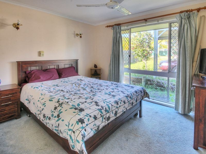 23 Sweetgum Street, Hillcrest QLD 4118