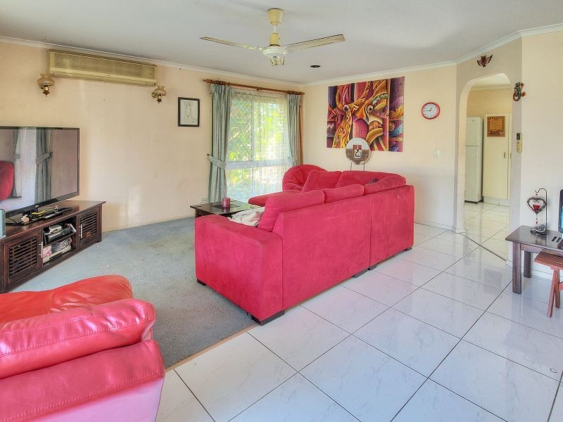 23 Sweetgum Street, Hillcrest QLD 4118