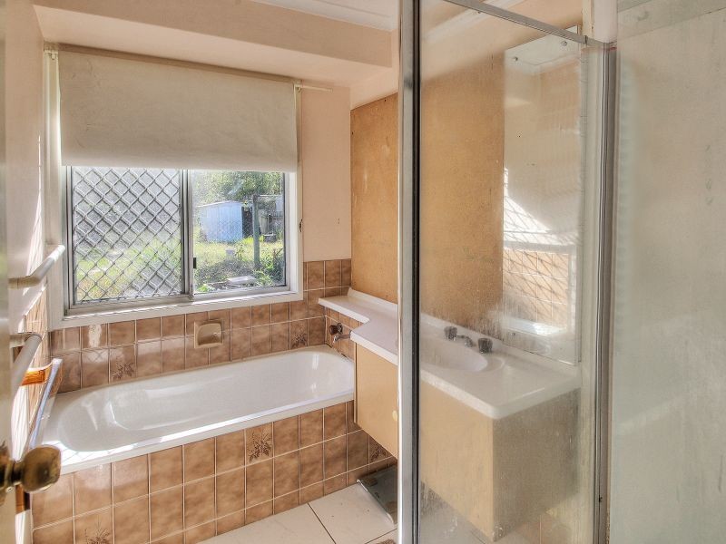 23 Sweetgum Street, Hillcrest QLD 4118