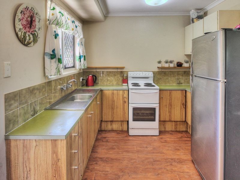 1 Peppermint Street, Crestmead QLD 4132