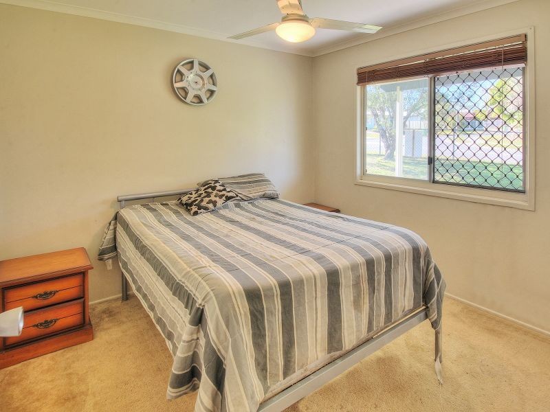 1 Peppermint Street, Crestmead QLD 4132