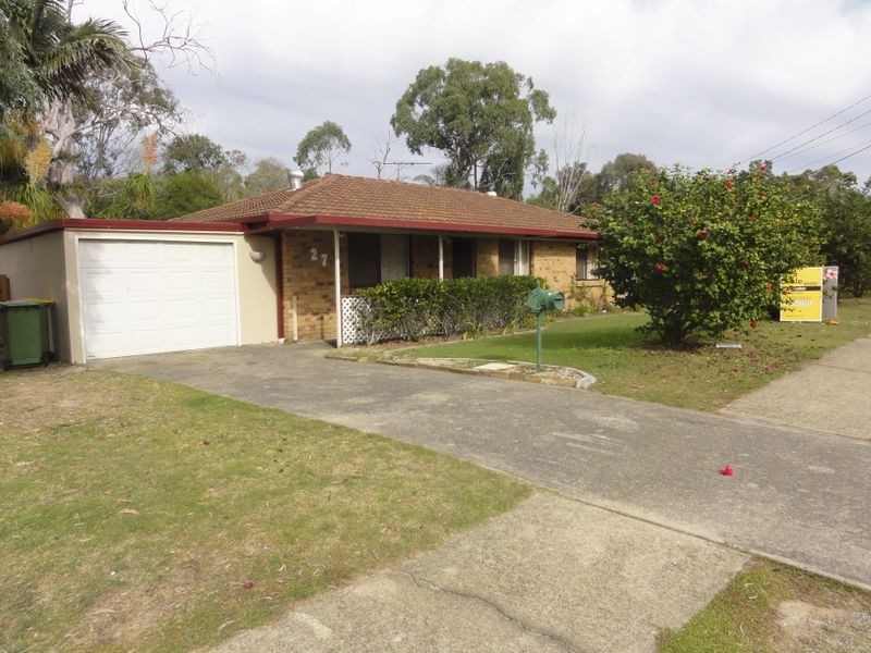 27 Conifer Street, Hillcrest QLD 4118